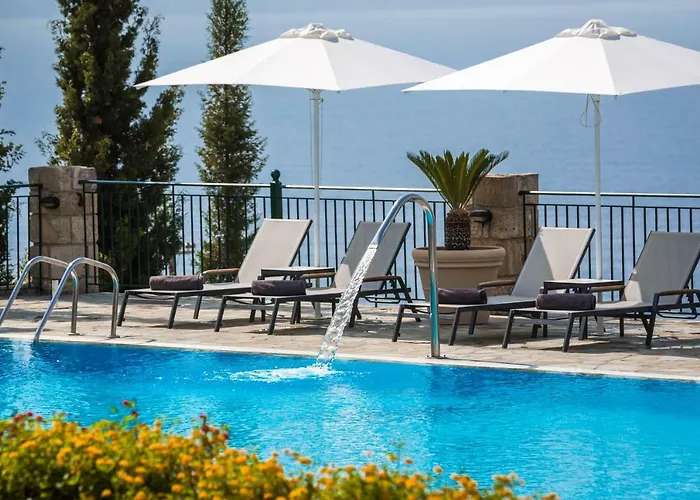 Antonia Hotel Vlachata